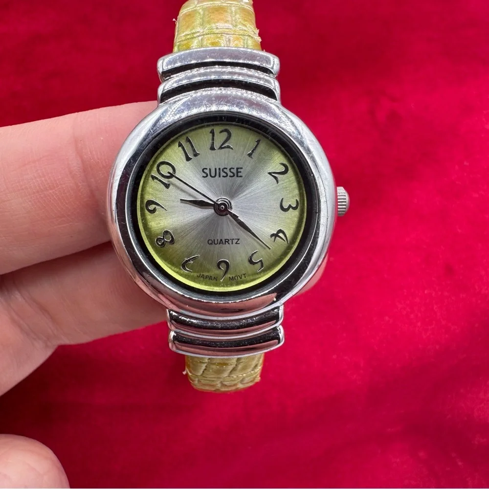 Vintage Suisse‎ Quartz Watch Japan Movement Stainless Steel Retro Bangle